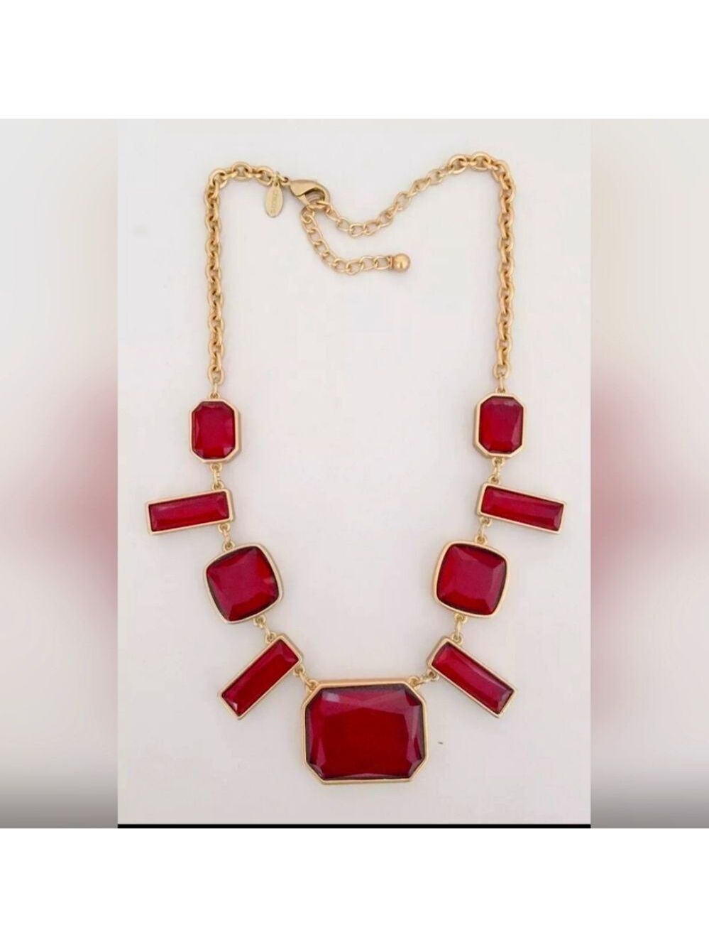 CHICO'S GOLD TONE BURGUNDY RESIN 20"-24" NECKLACE NWOT